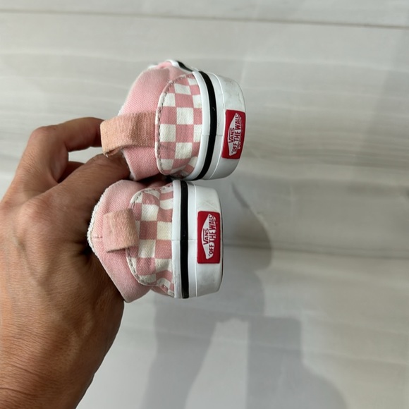 Vans - Picture 2 of 3